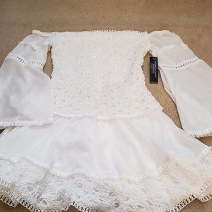 Venus Sexy Off-the-shoulder mini dress. Size 6. NEW